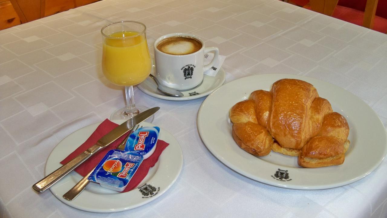 Hostal Virgen Del Villar Laguna de Duero Ngoại thất bức ảnh