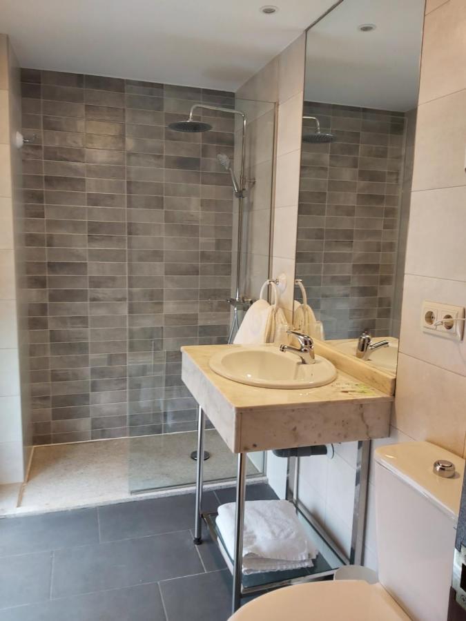Hostal Virgen Del Villar Laguna de Duero Ngoại thất bức ảnh